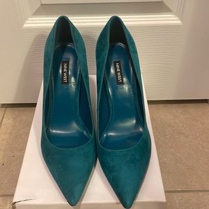NWT Nine West Heels
